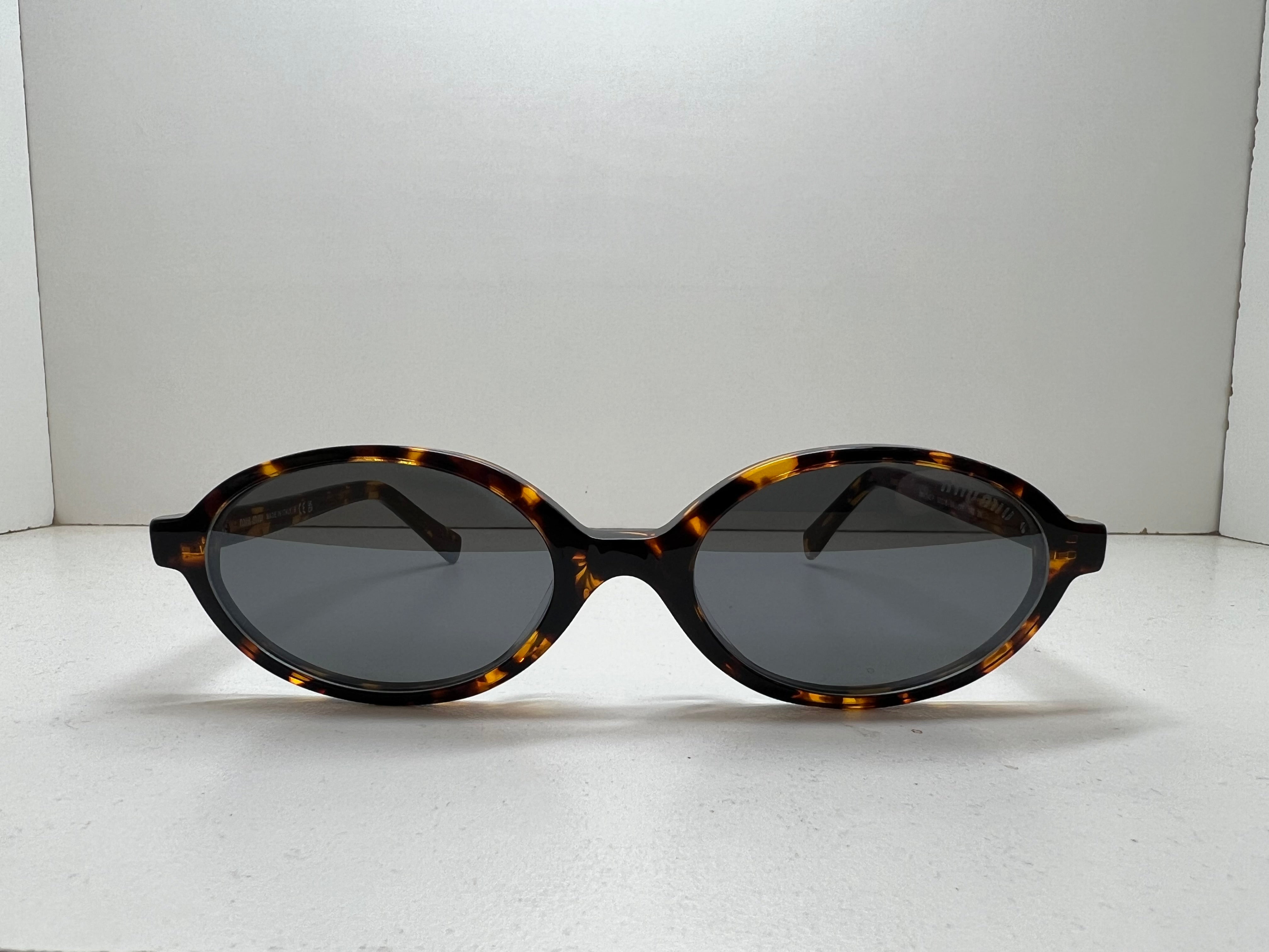 MIU MIU SMU04Z