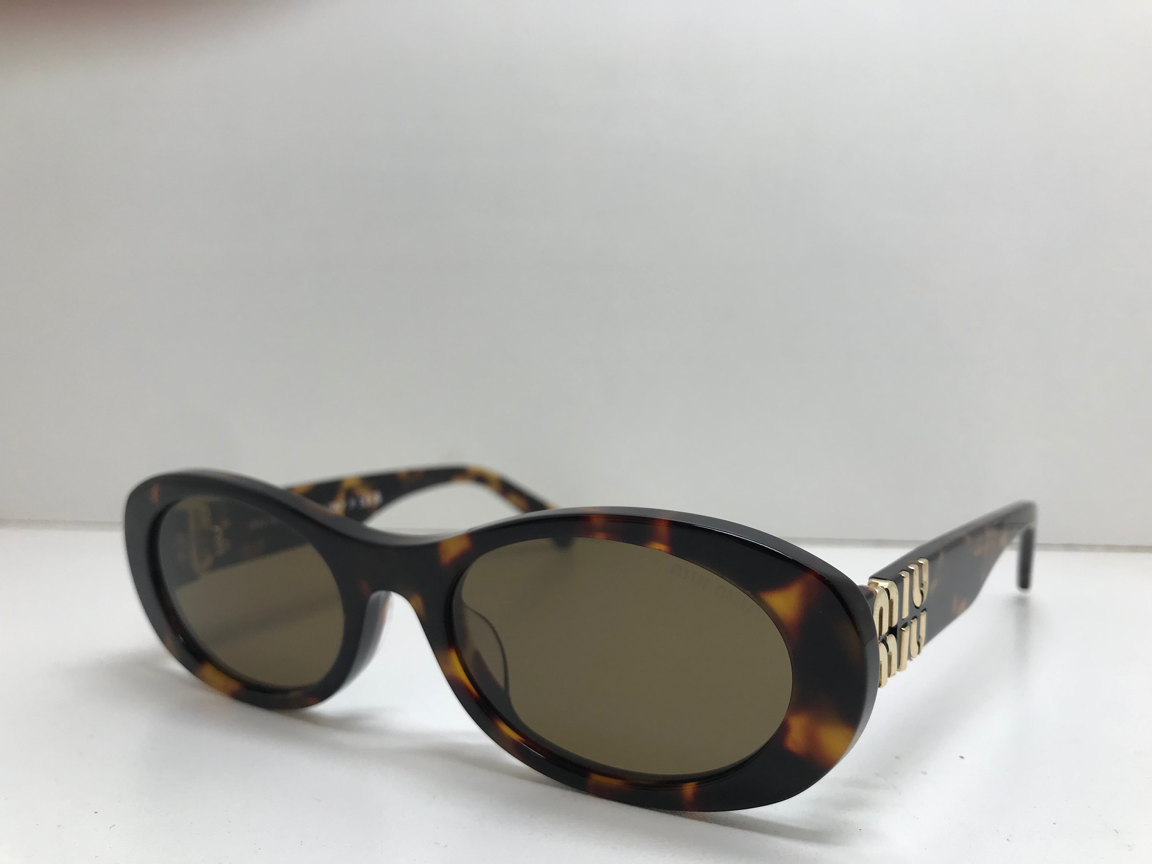 MIU MIU SMU06Z