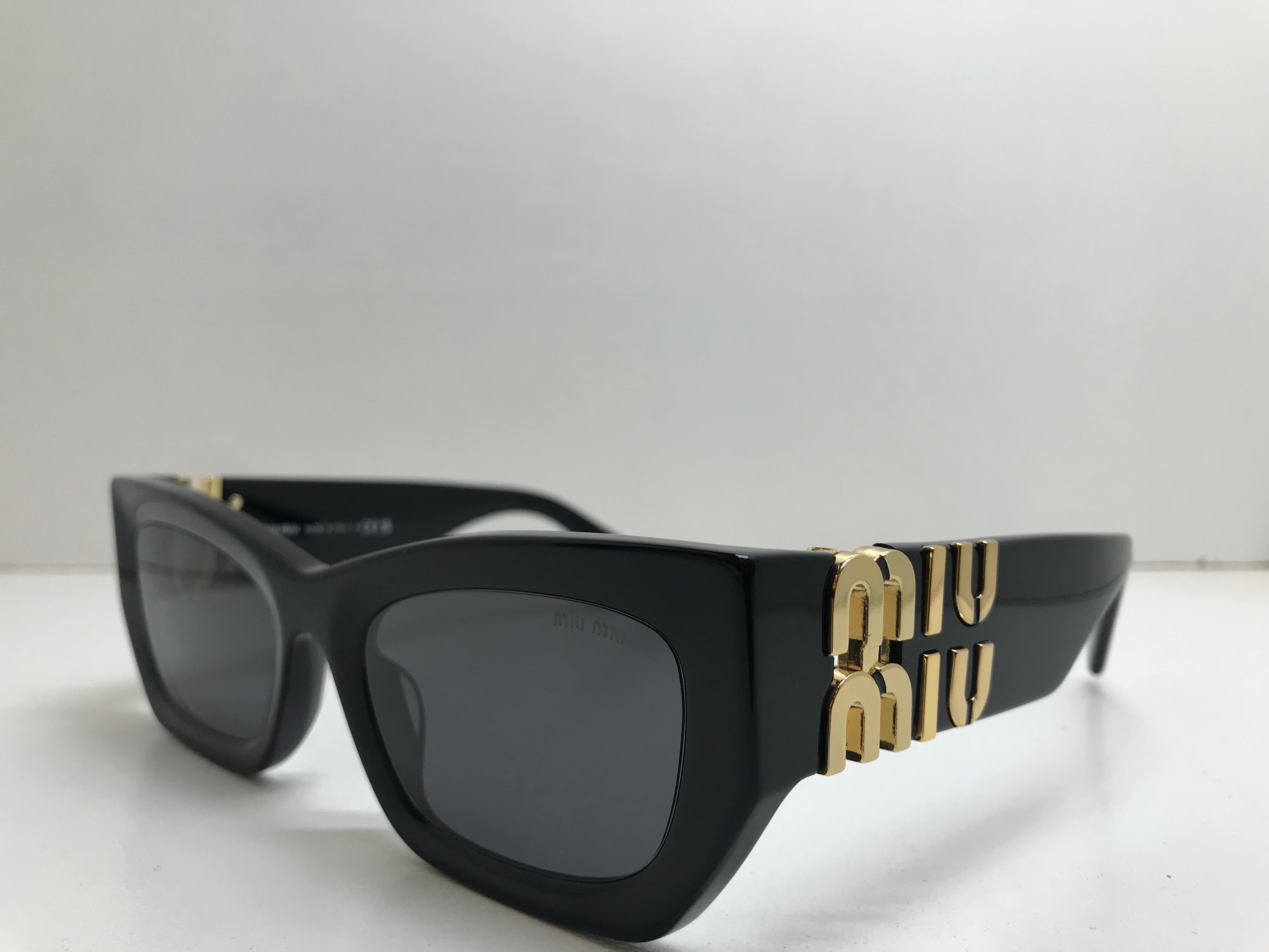 MIU MIU SMU09WS