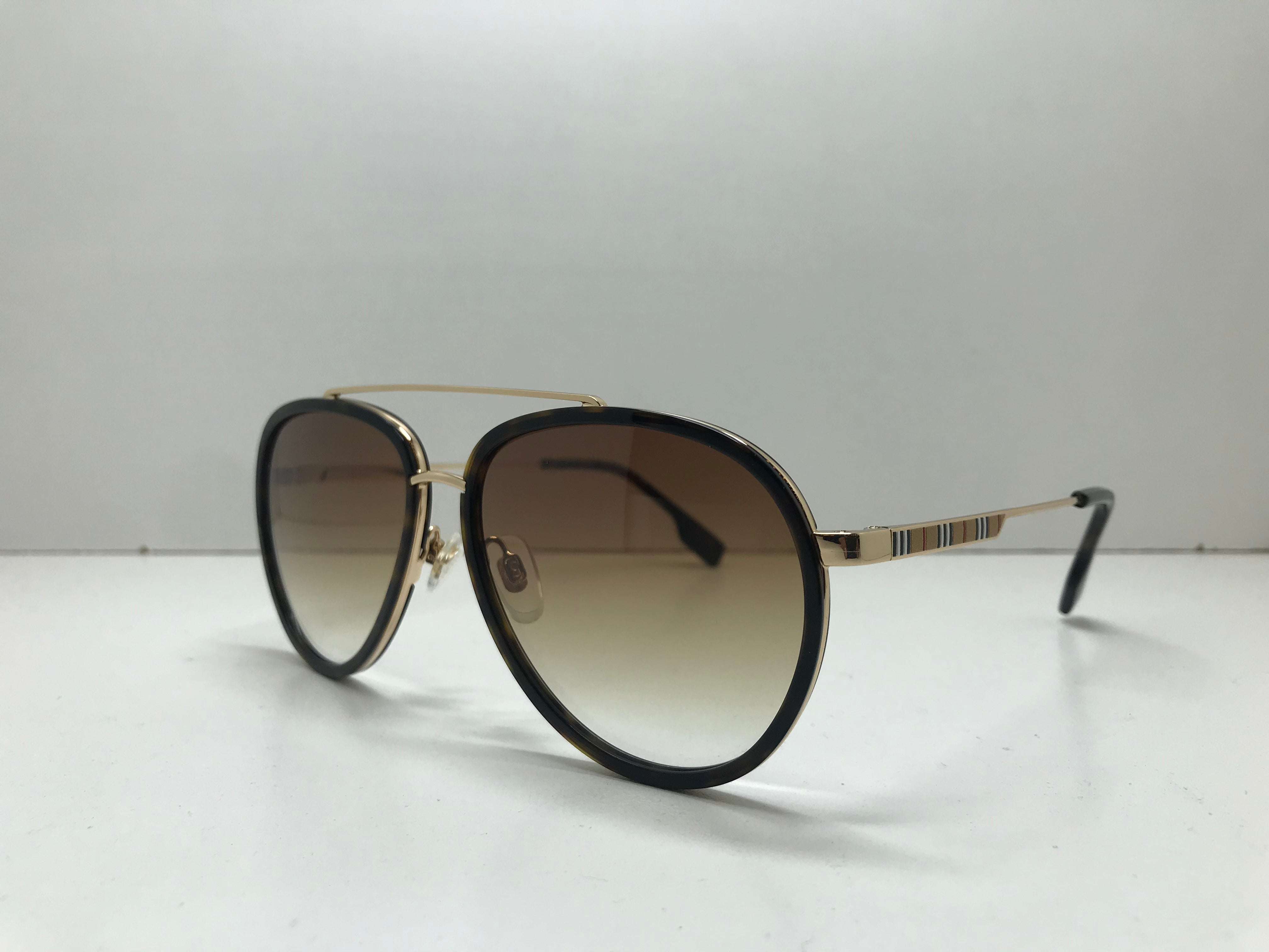 BURBARRY B3125
