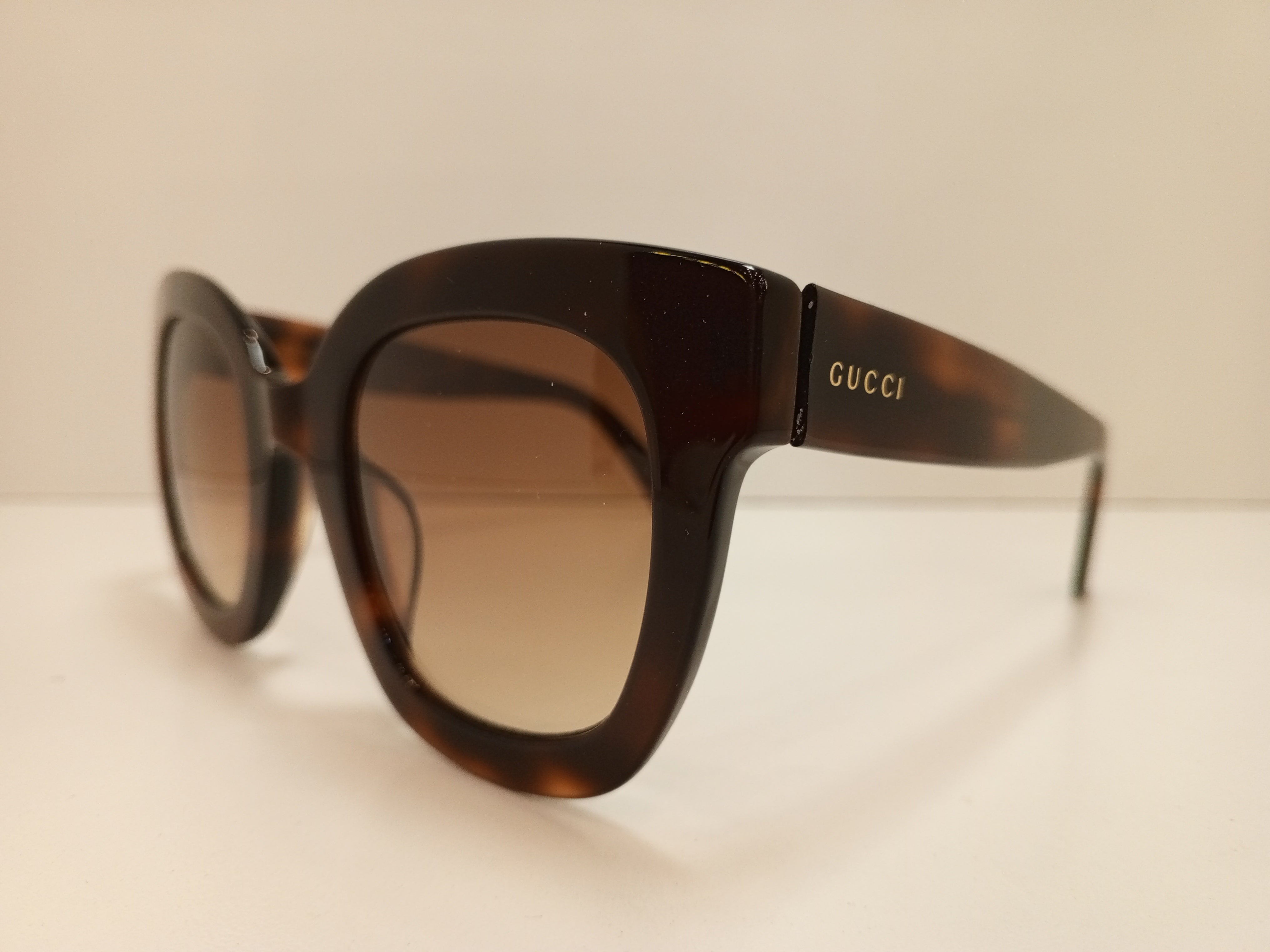 GUCCI GG 0382