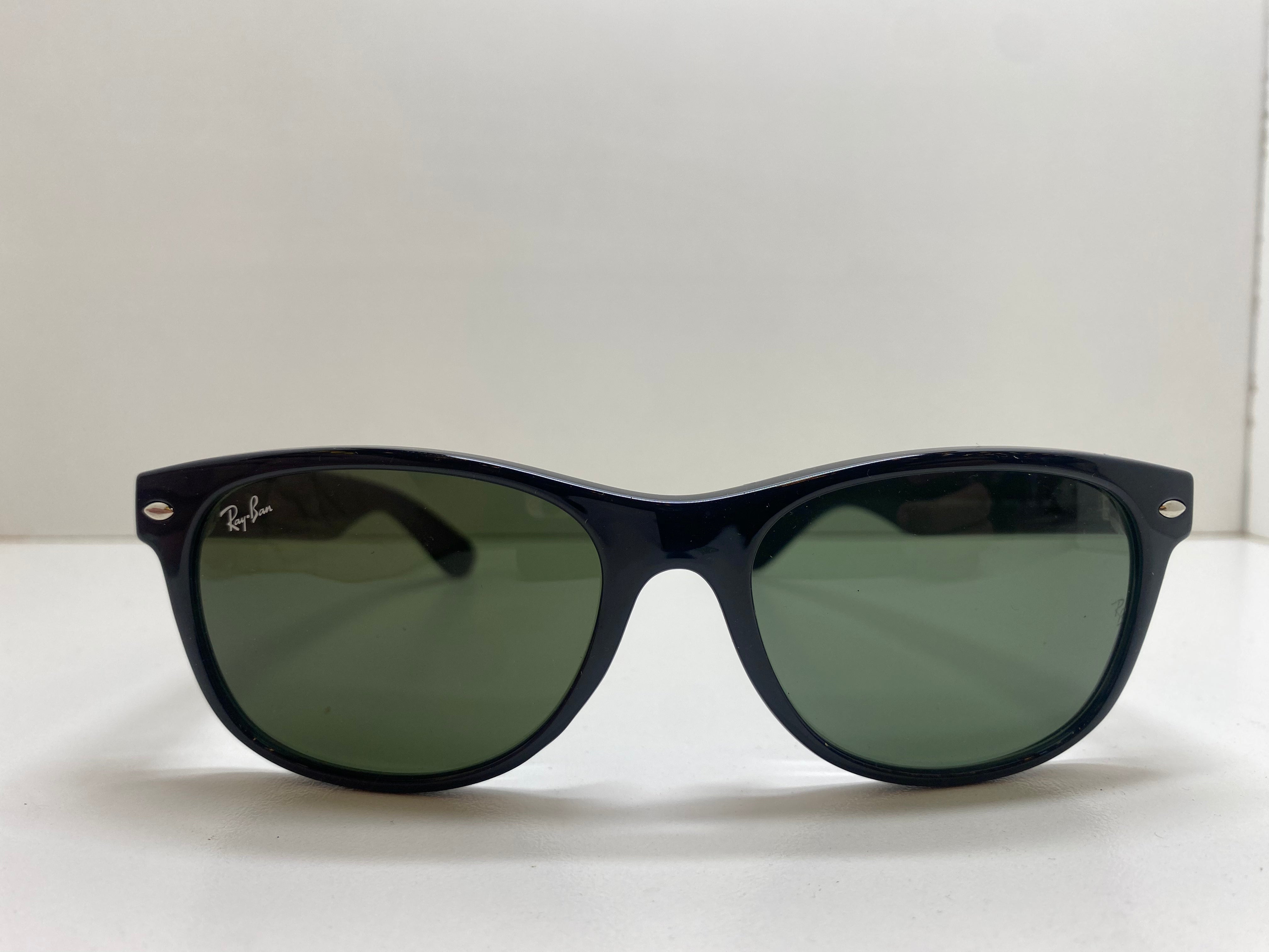 RayBan 2132