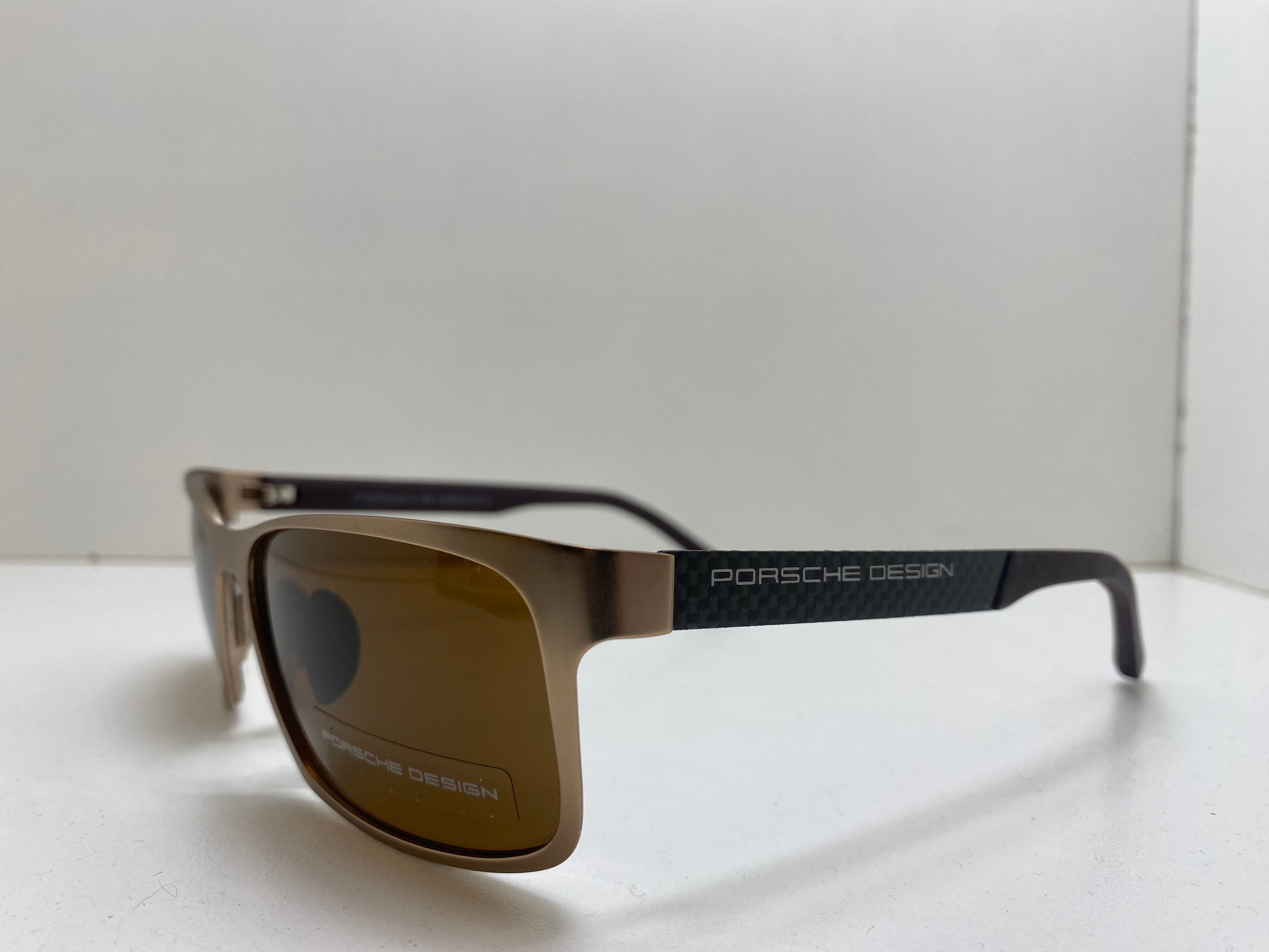 PORSCHE DESIGN P8550