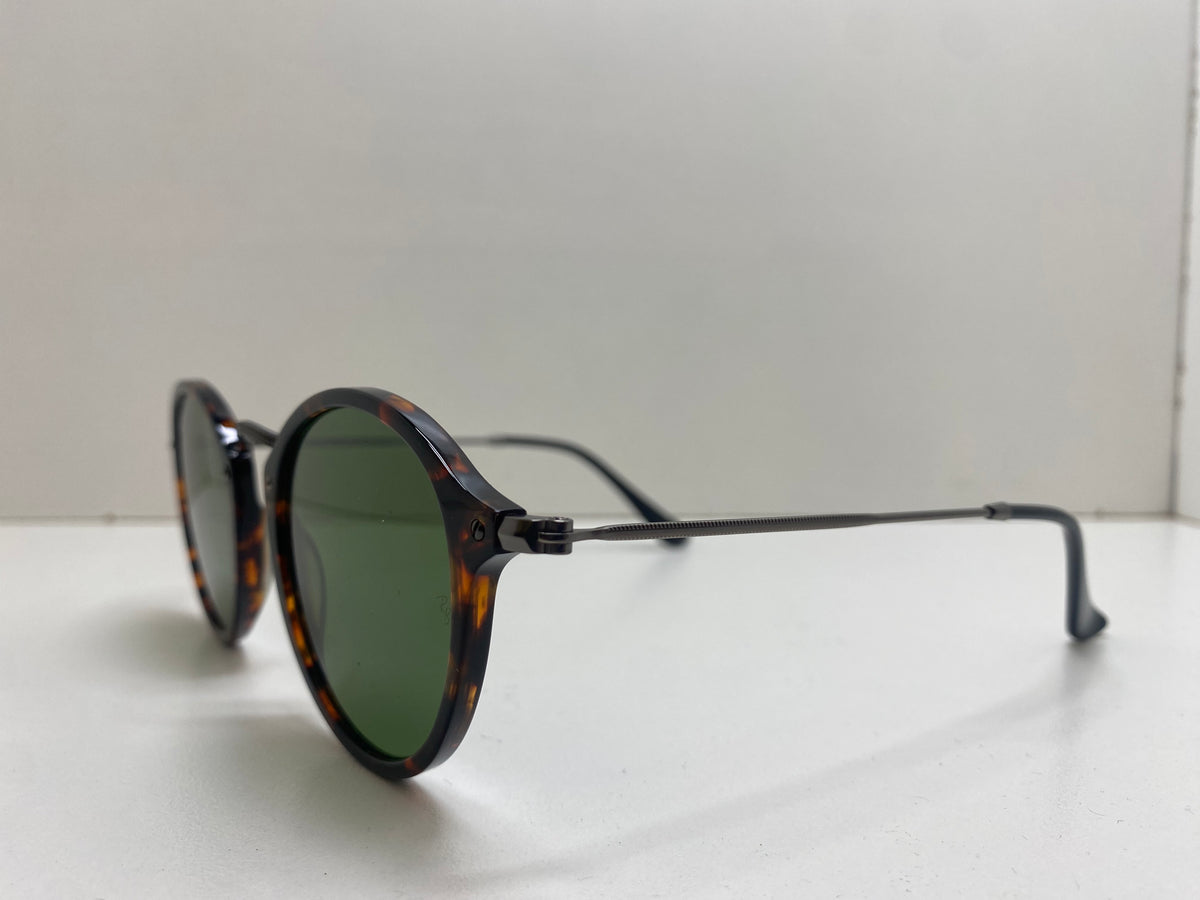 RayBan 2447