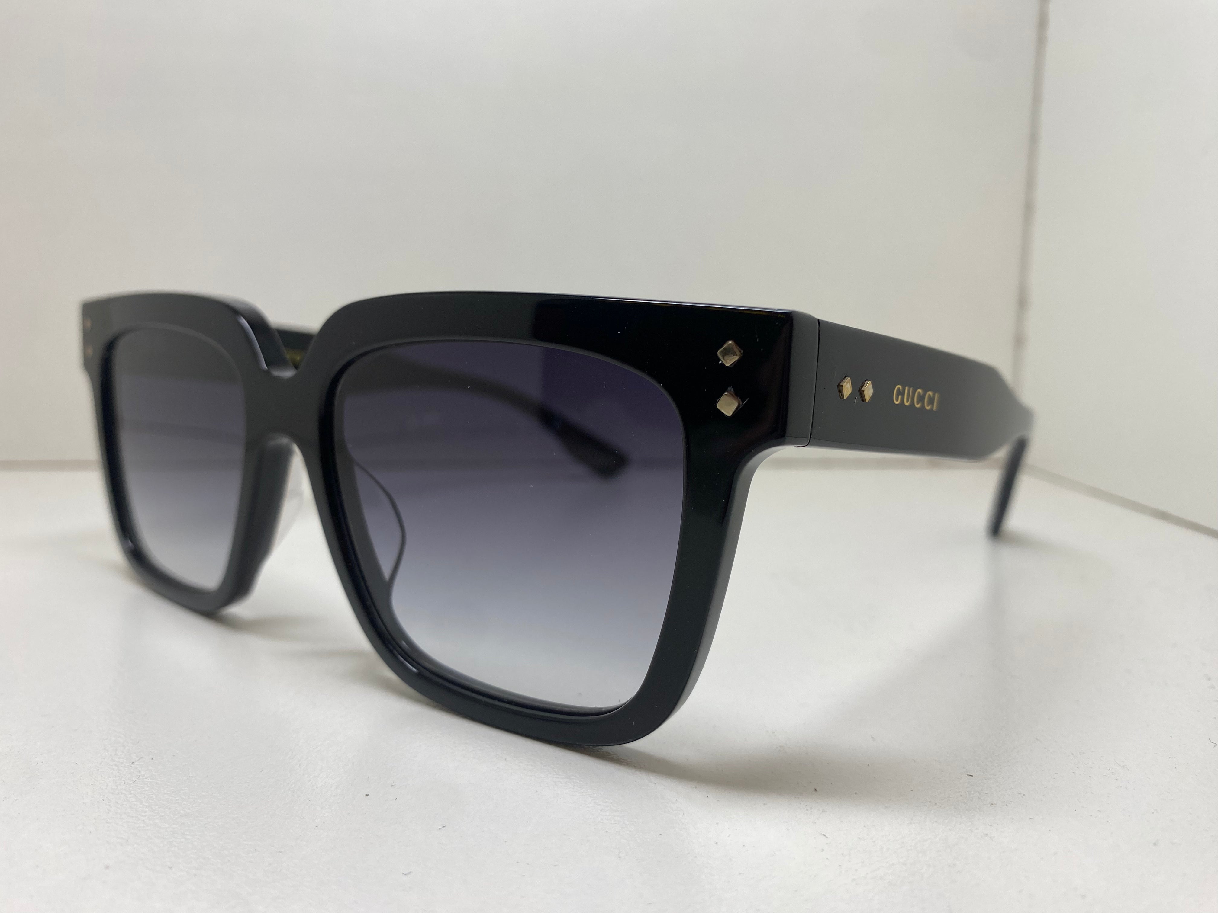GUCCI gg1084s ladies