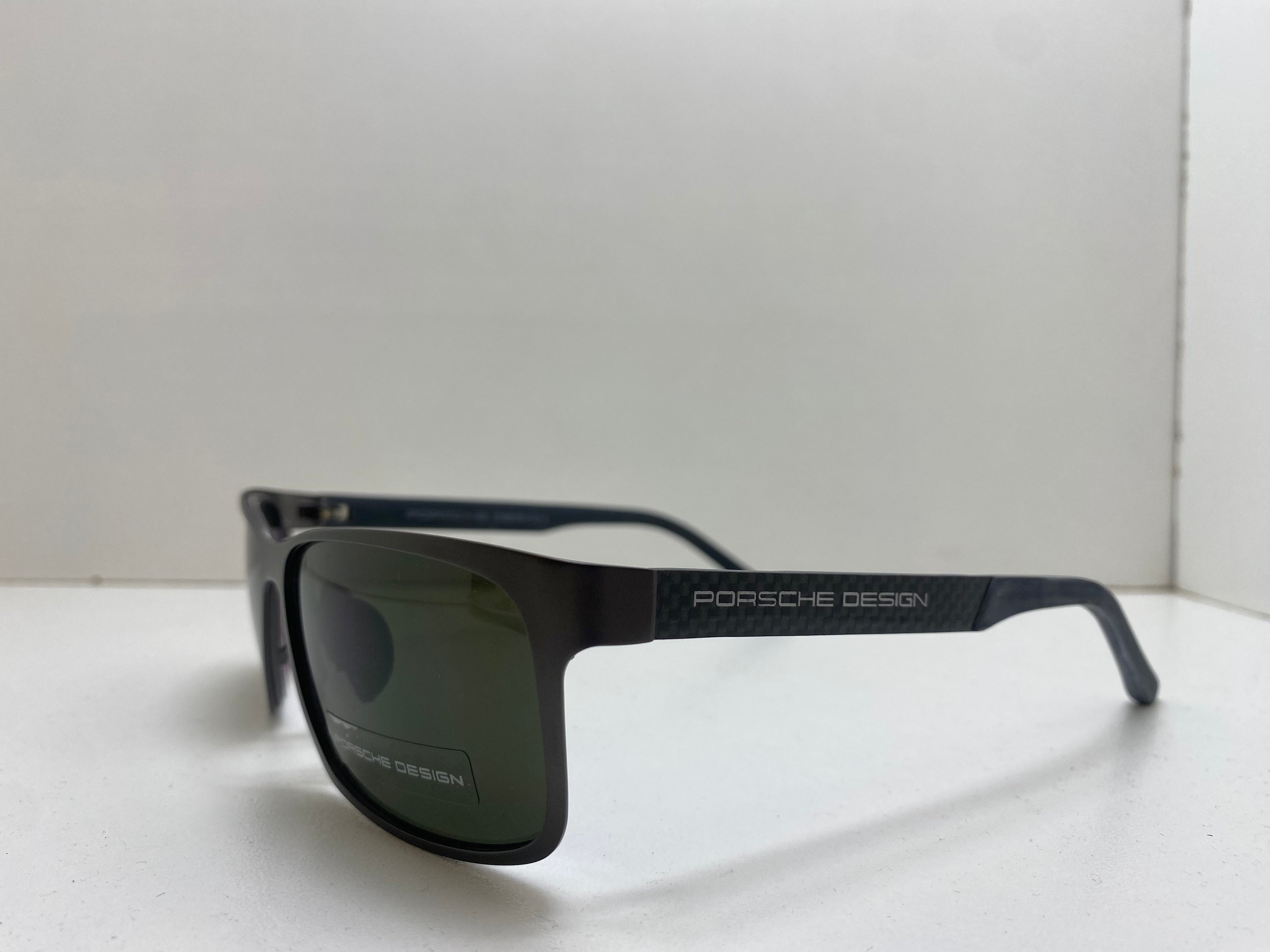 PORSCHE DESIGN P8550