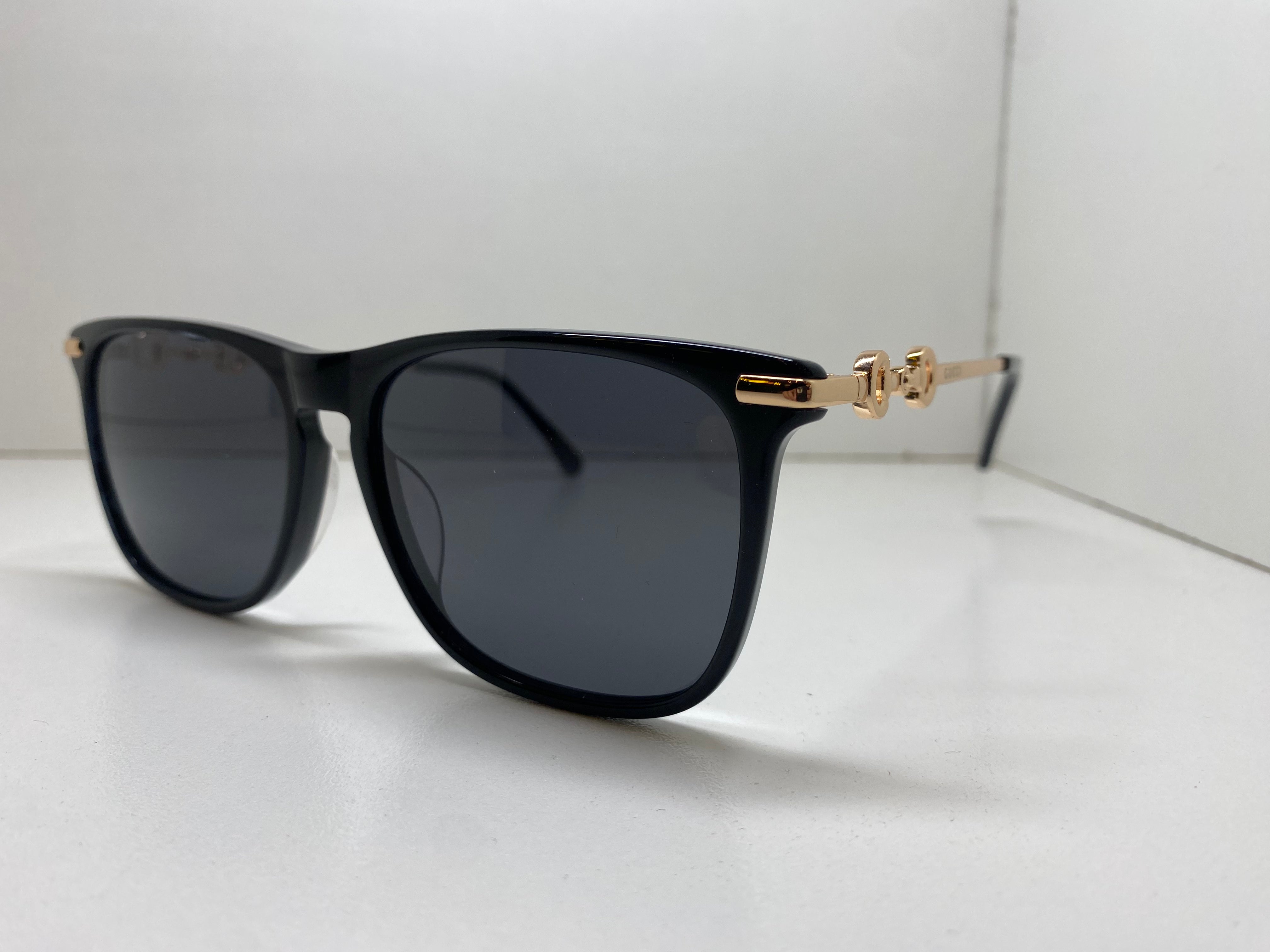 GUCCI gg0915s