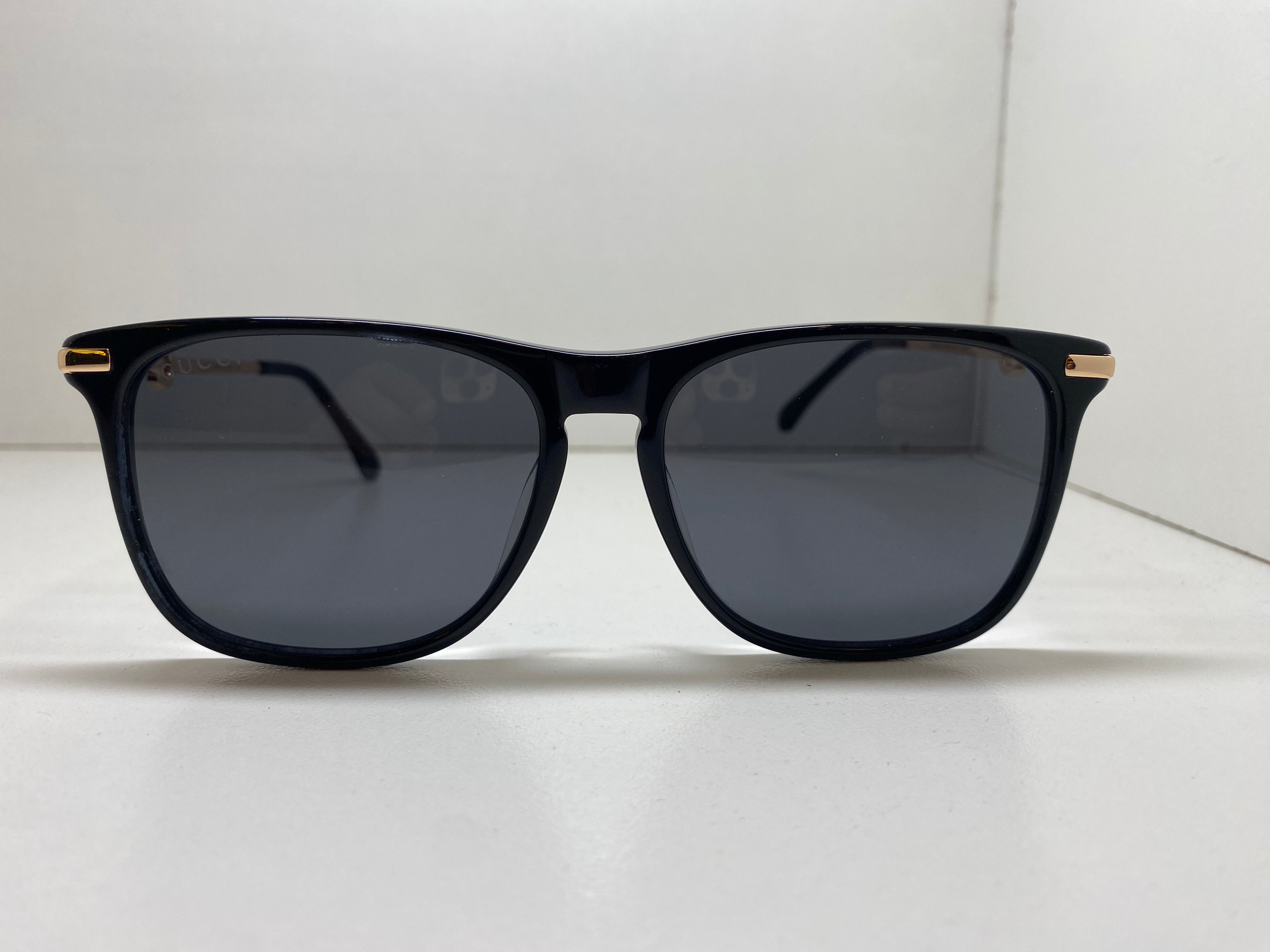 GUCCI gg0915s