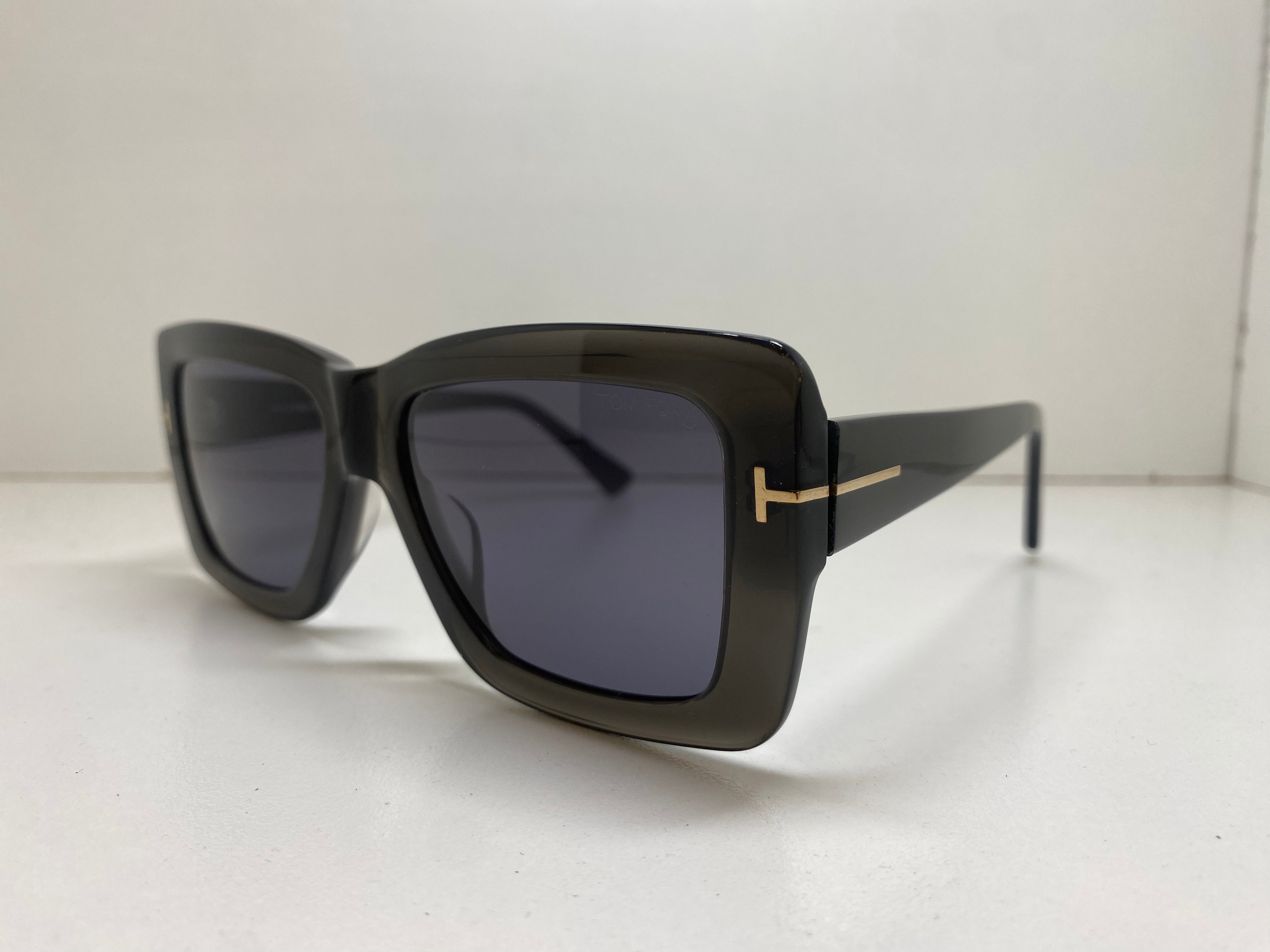 Tom Ford Hutton-02 TF664