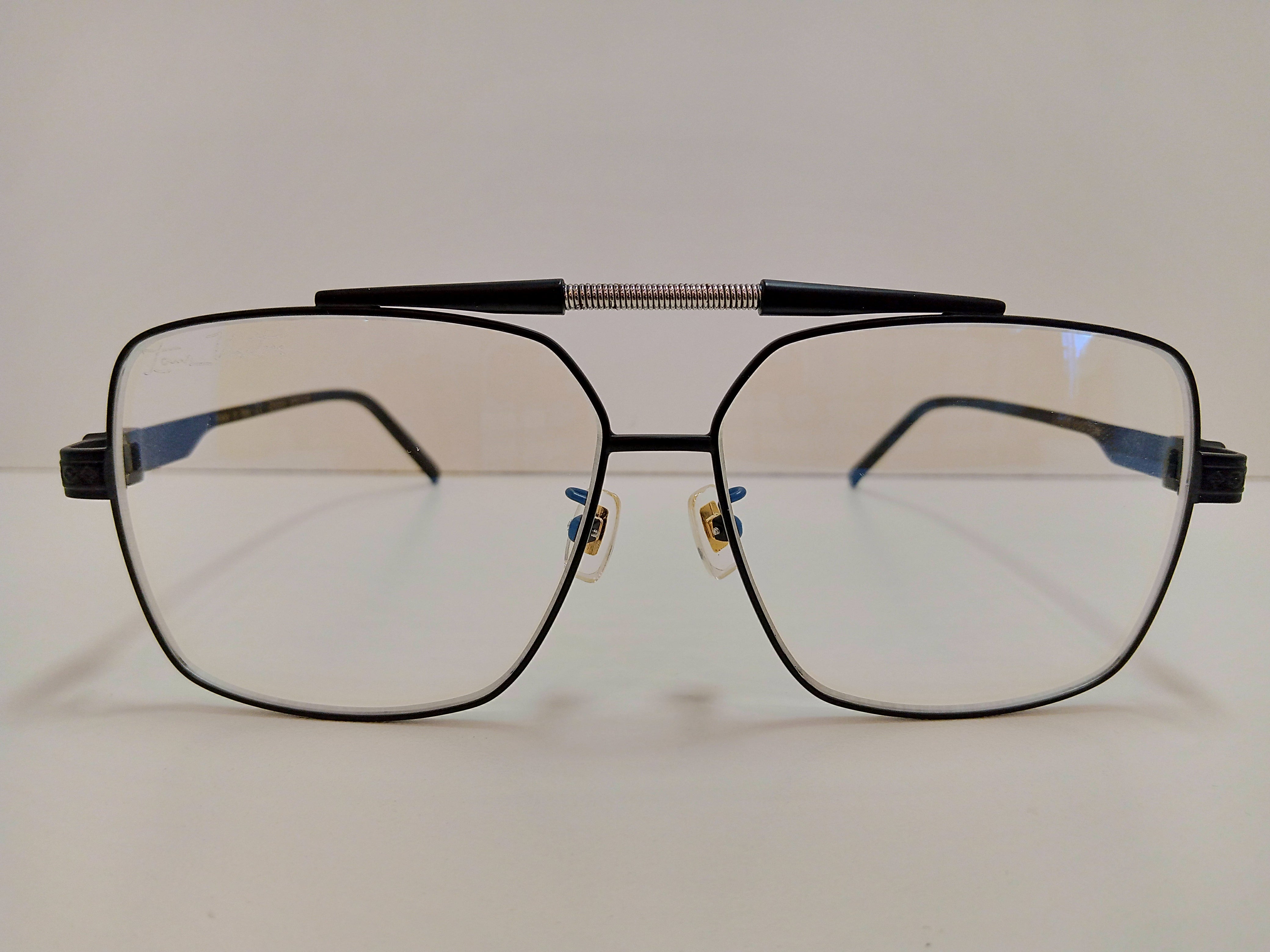 LOUIS VUITTON Z1209W