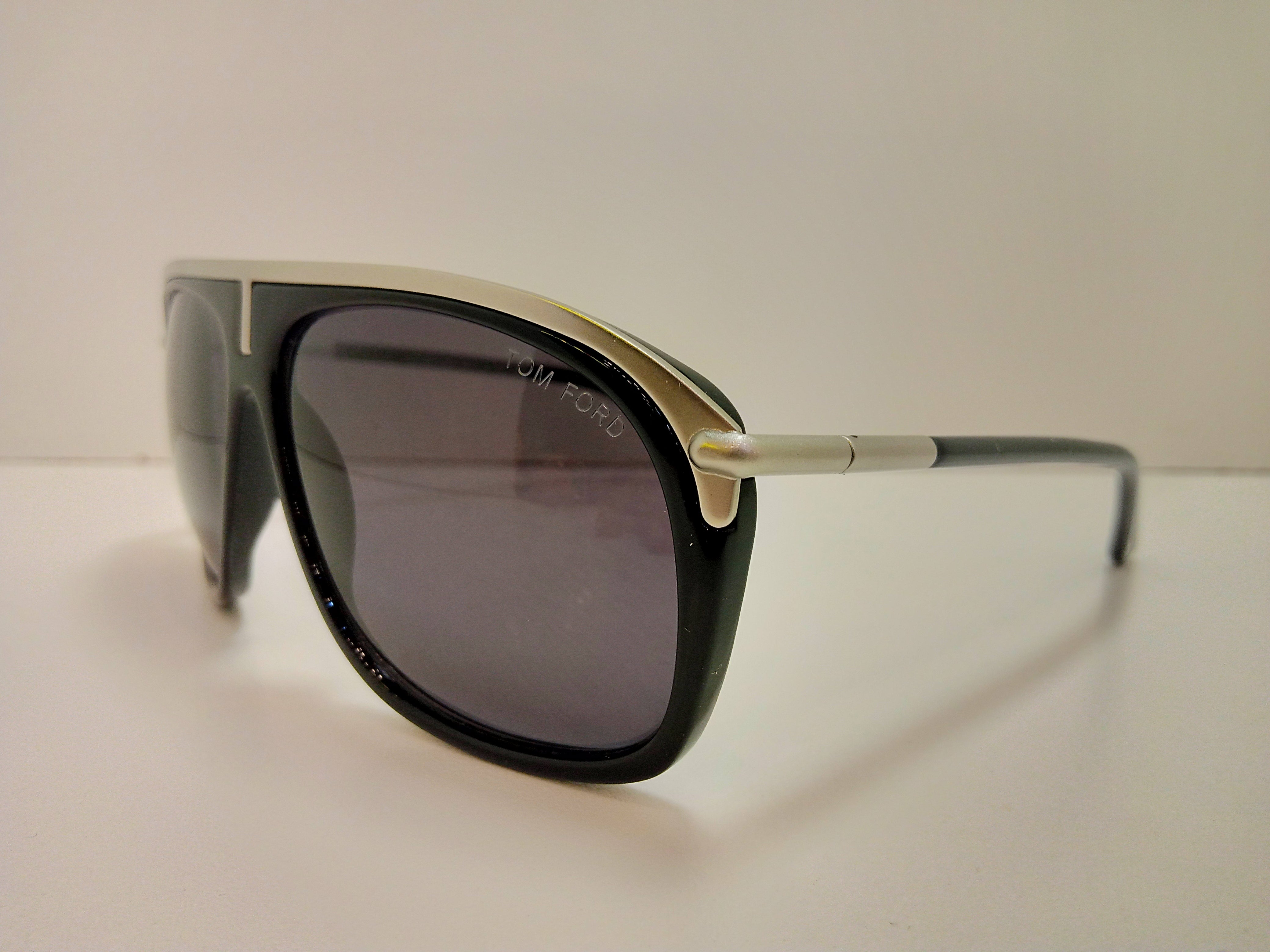 TOM FORD TF3 332