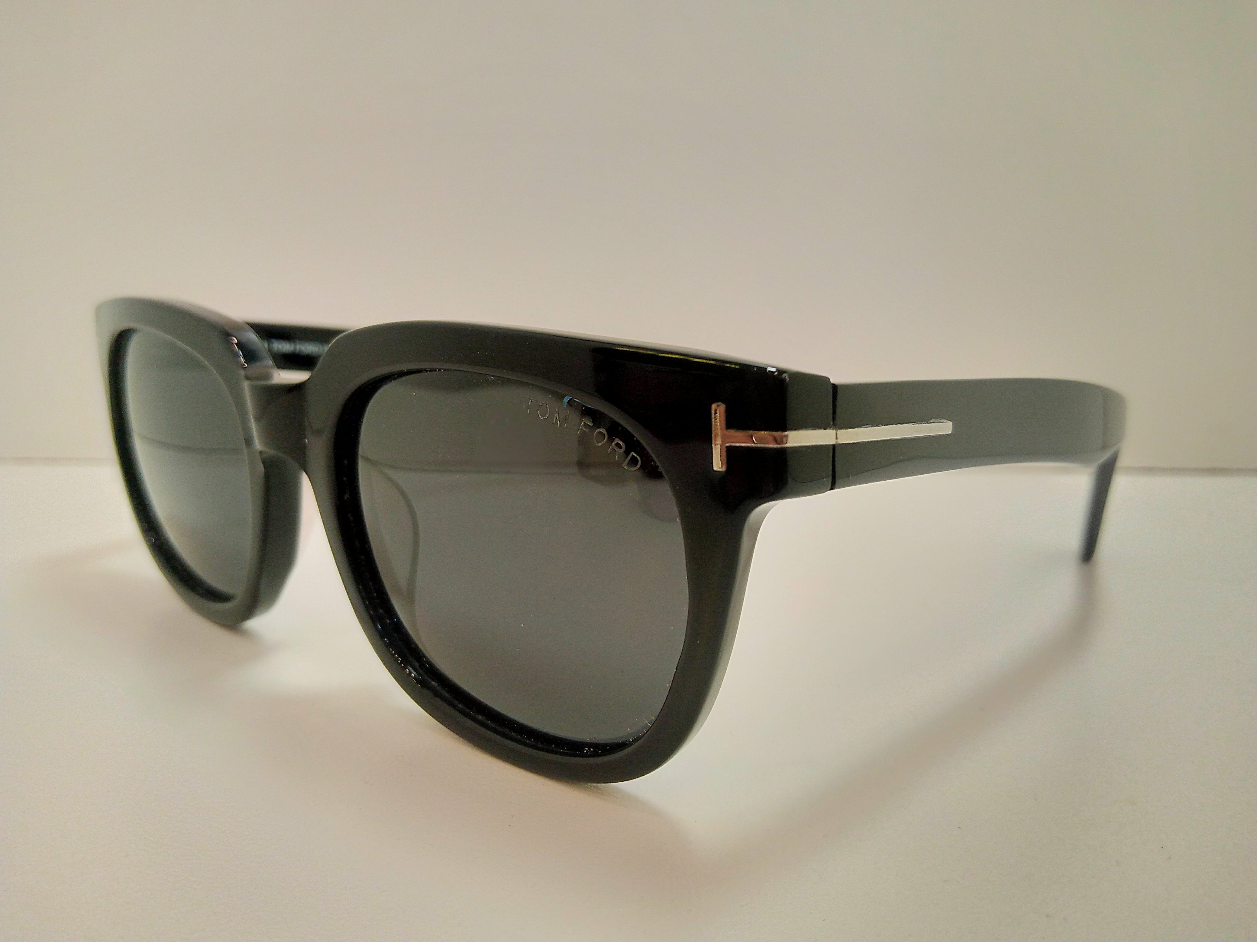 TOM FORD TF211